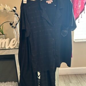 Paris Hilton pajama set